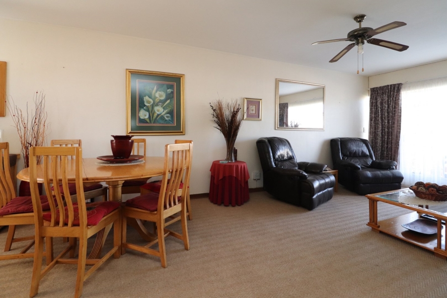 2 Bedroom Property for Sale in Flamwood North West